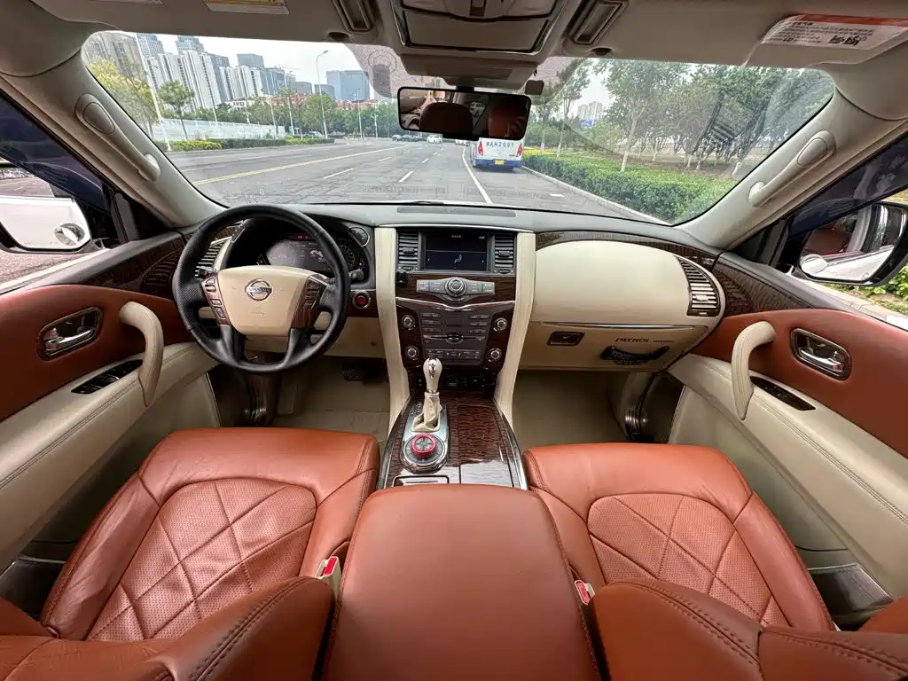 Nissan Patrol — миниатюра 4