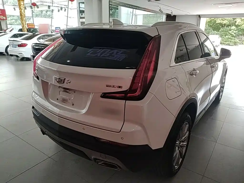 Cadillac XT4 — миниатюра 7