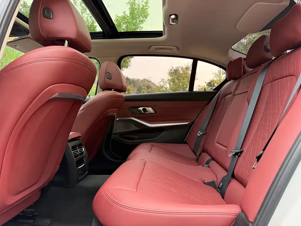 BMW i3 — миниатюра 11