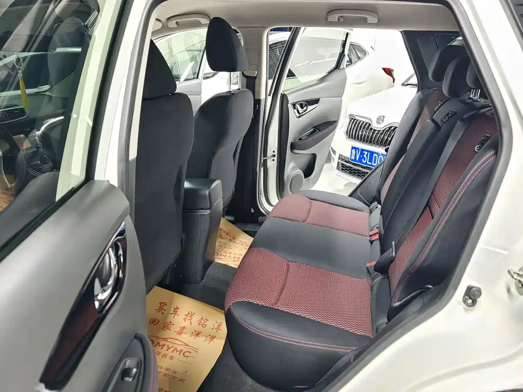 Nissan Qashqai — миниатюра 6