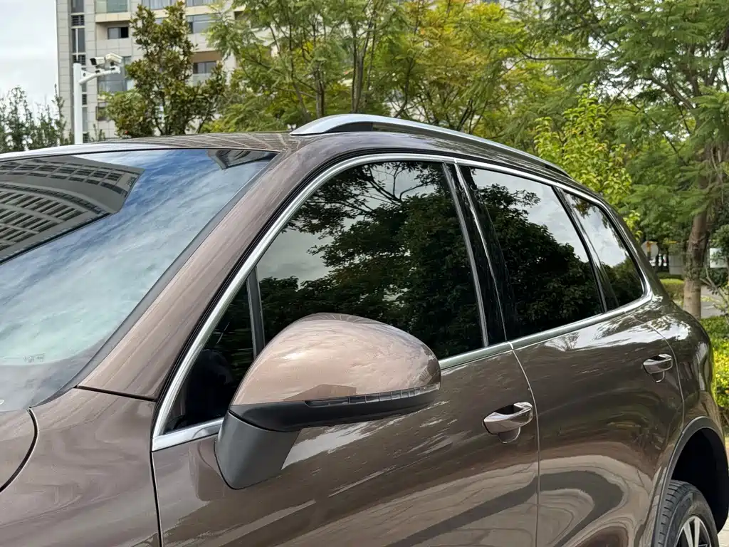 Volkswagen Touareg — миниатюра 20