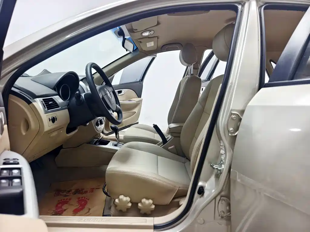 Buick Excelle — миниатюра 10