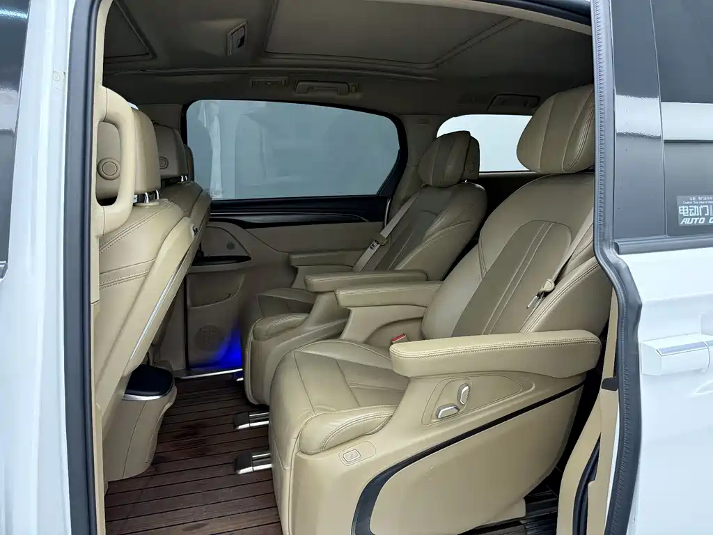 Buick GL8 2020 ES 653T Luxury