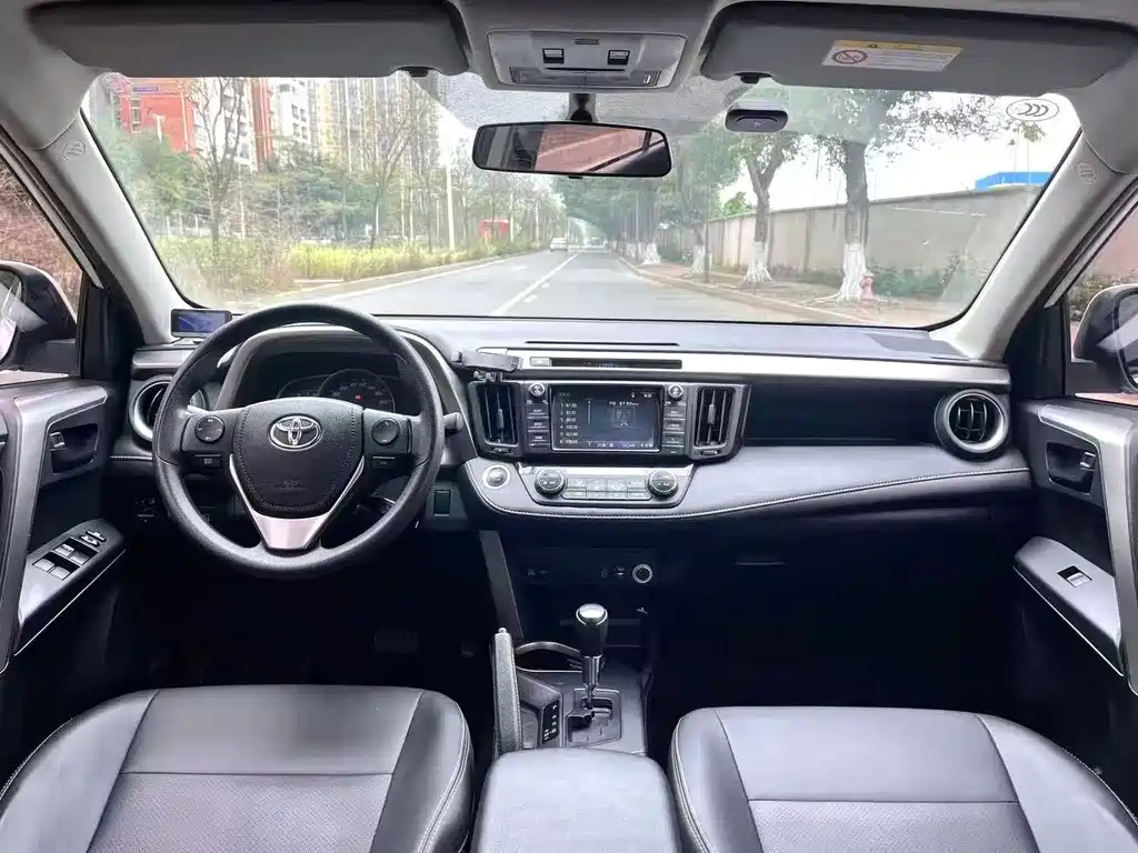 TOYOTA RAV4 RONGFANG