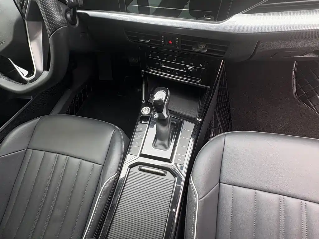 Volkswagen Passat — миниатюра 8