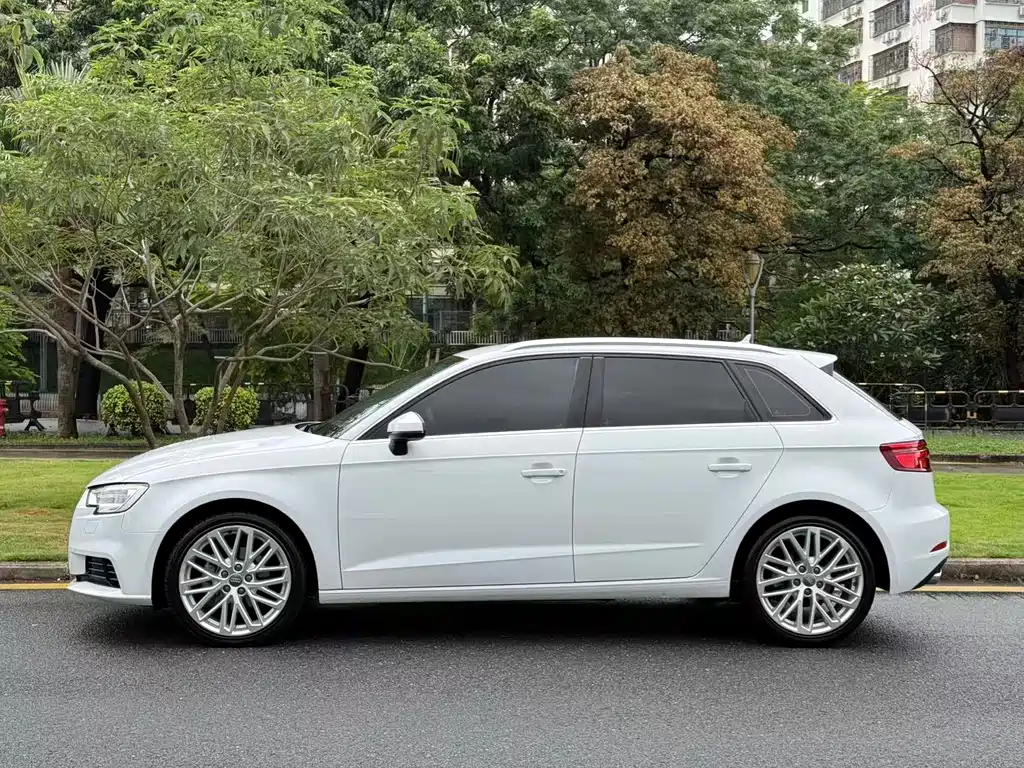 Audi A3 2018 30 Sportback 35 TFSI