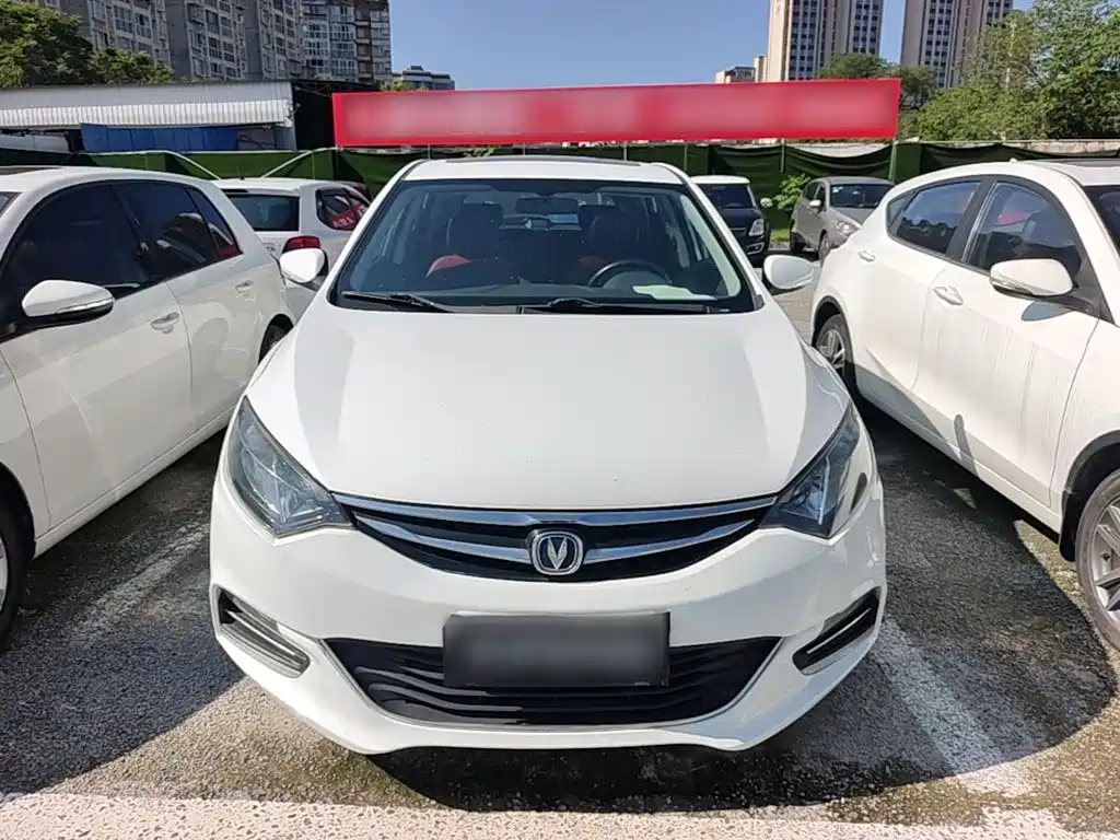 Changan Eado XT — миниатюра 3