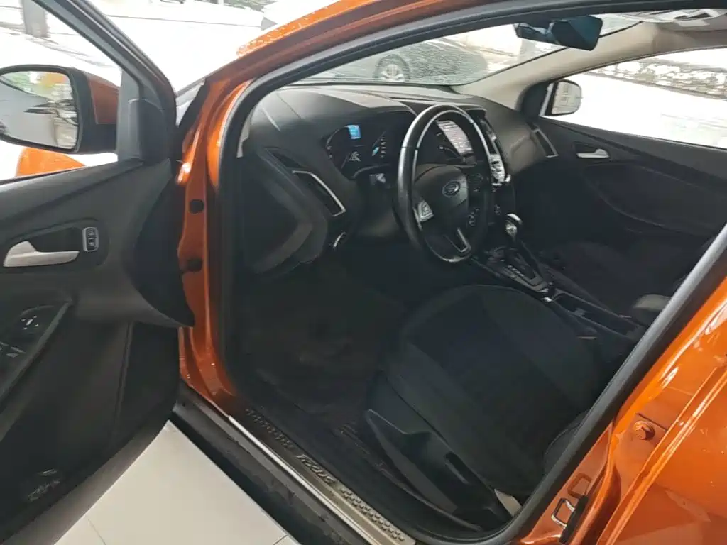 Ford Focus — миниатюра 16