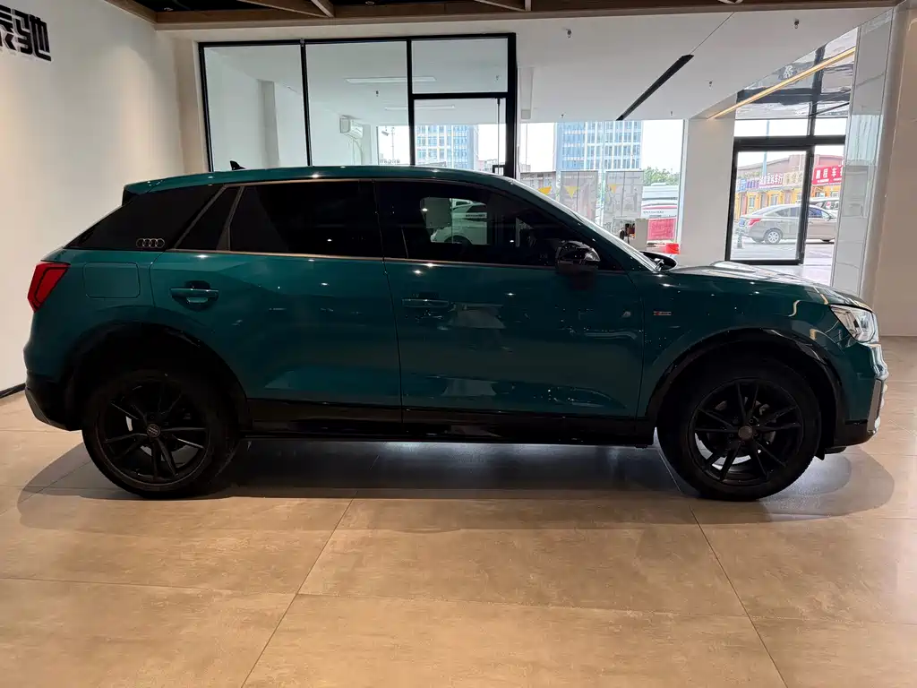 Audi Q2L 2020 35 TFSI
