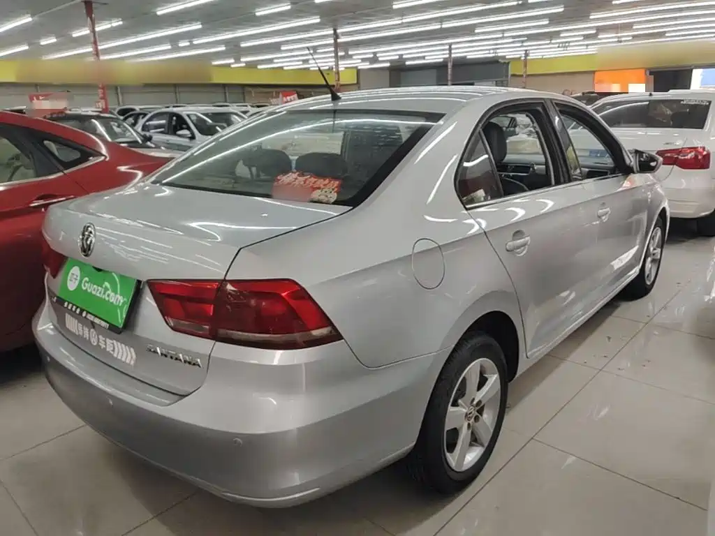 Volkswagen Santana — миниатюра 7