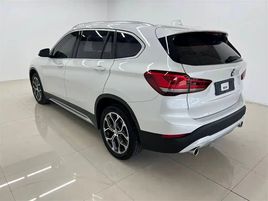 BMW X1 2022 sDrive20Li Premium