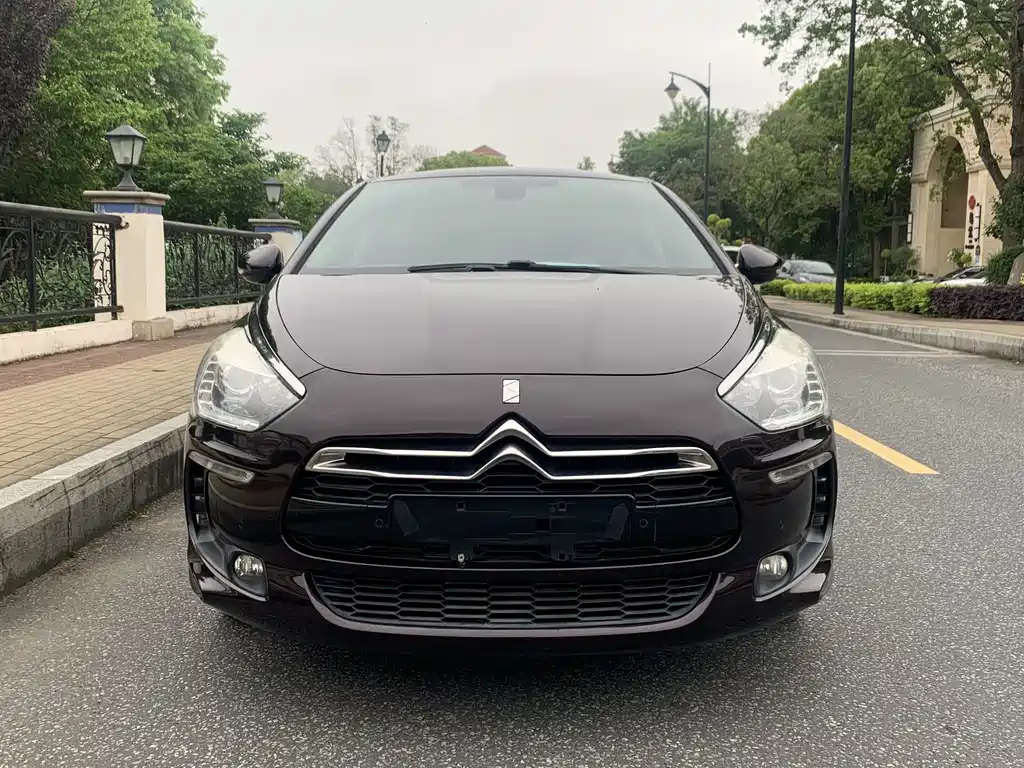 DS DS 5 — миниатюра 2