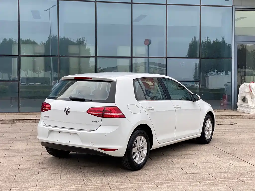 Volkswagen Golf — миниатюра 9