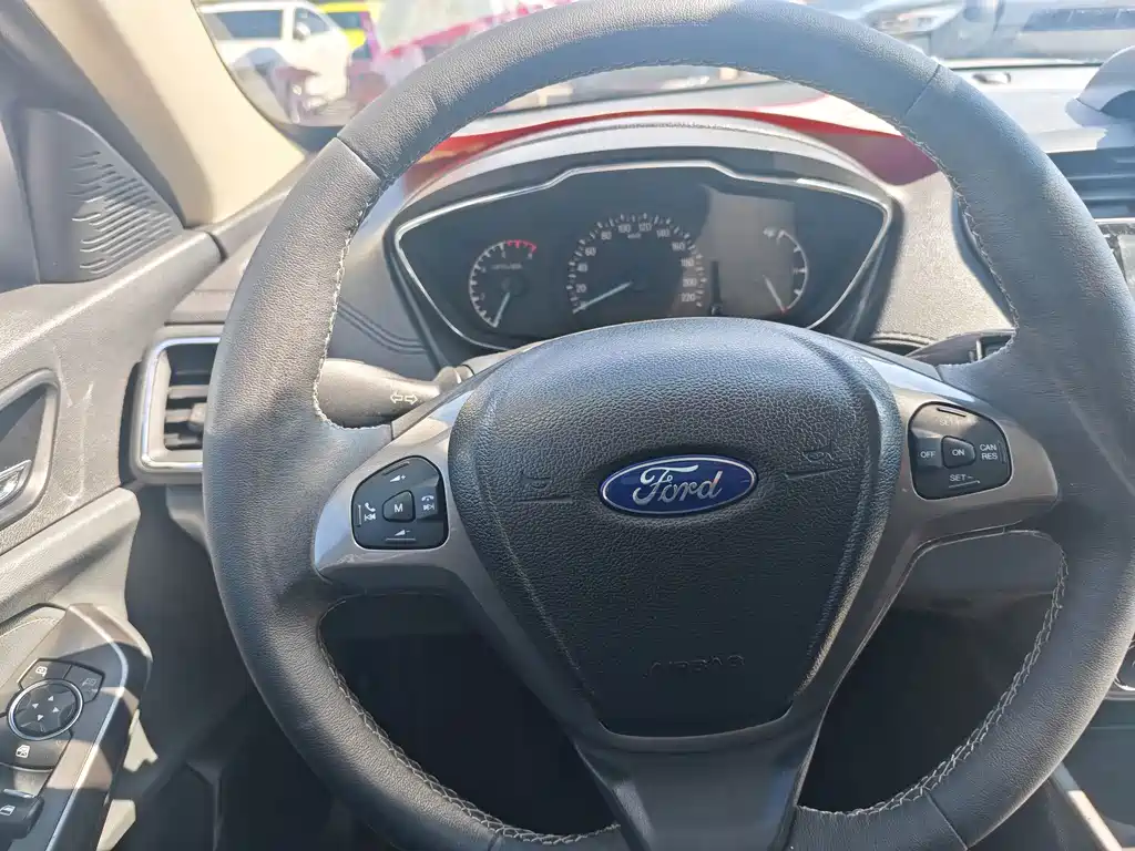 Ford Escort — миниатюра 6