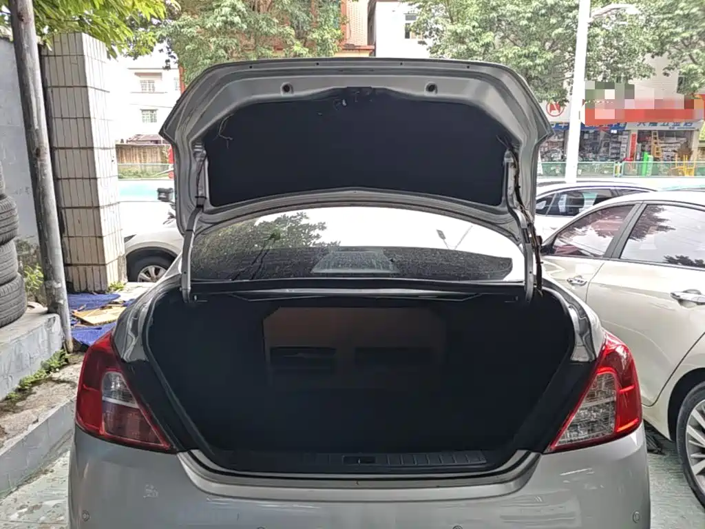 Nissan Sunny — миниатюра 19