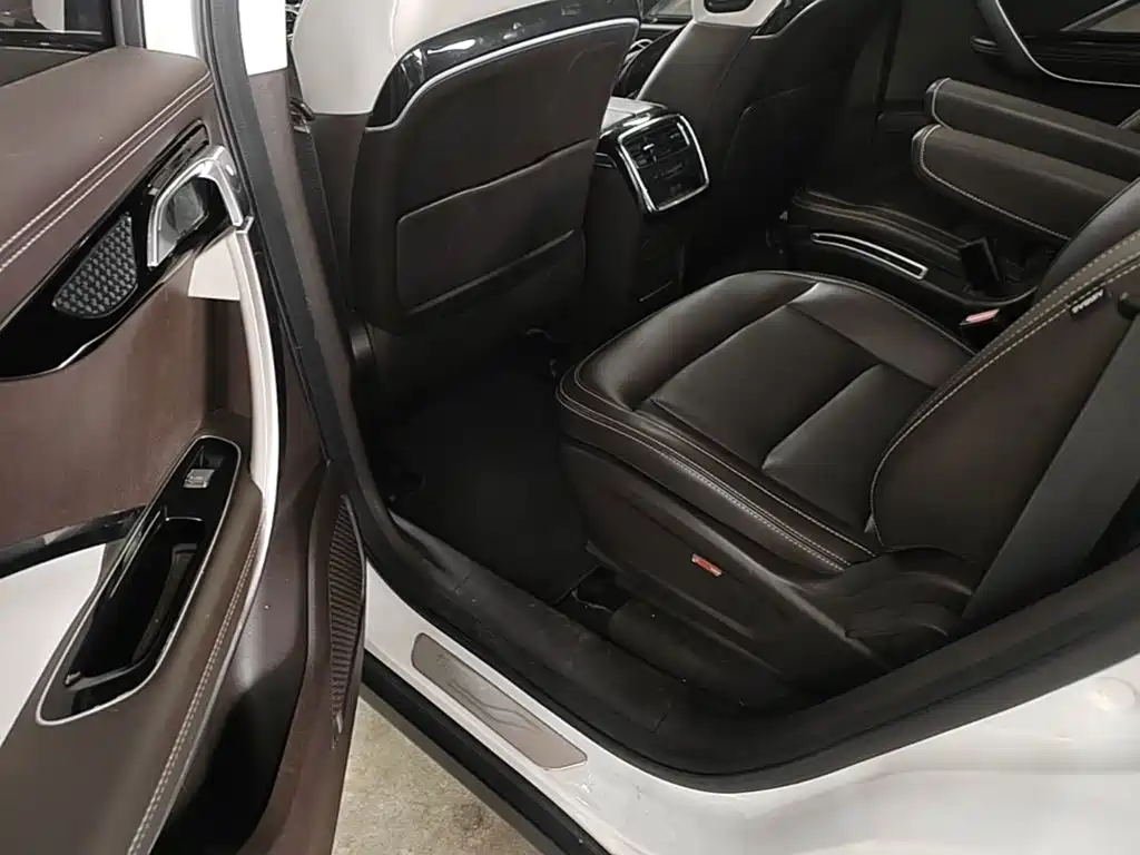 Geely Jia Ji — миниатюра 17