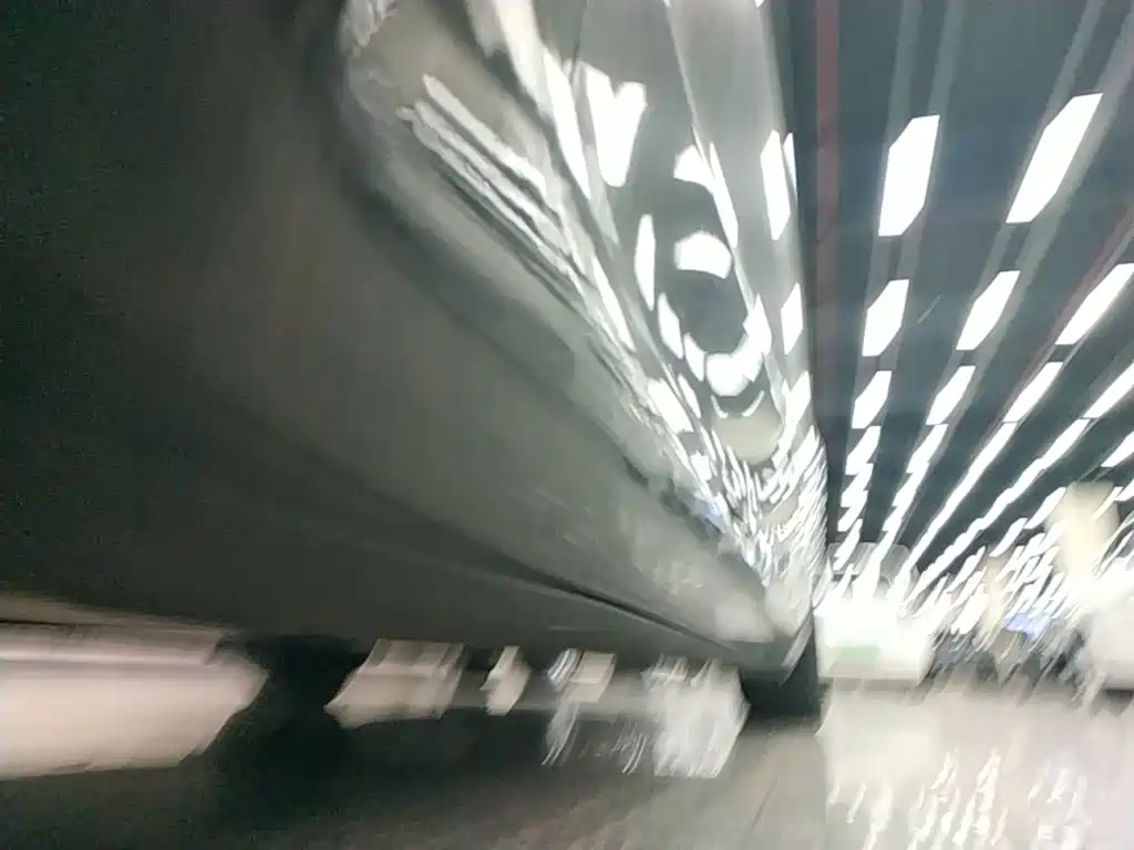 Tesla Model 3 — миниатюра 22