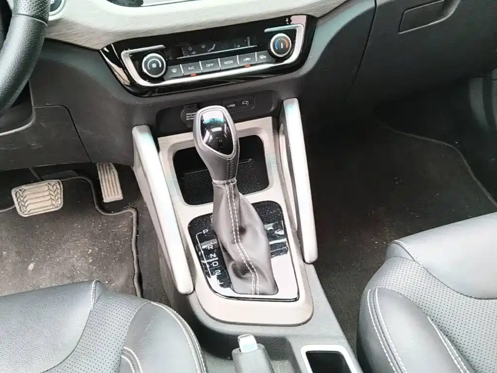 Geely Vision X3 X3 2017 1.5L AT Luxury