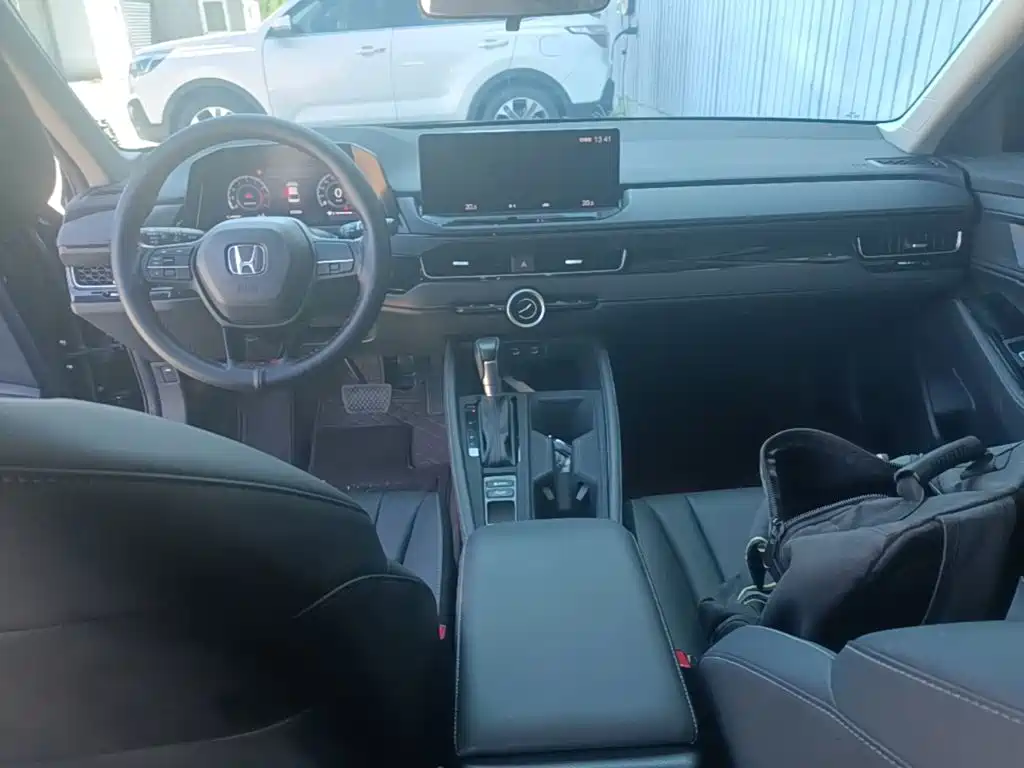 Honda Inspire — миниатюра 10