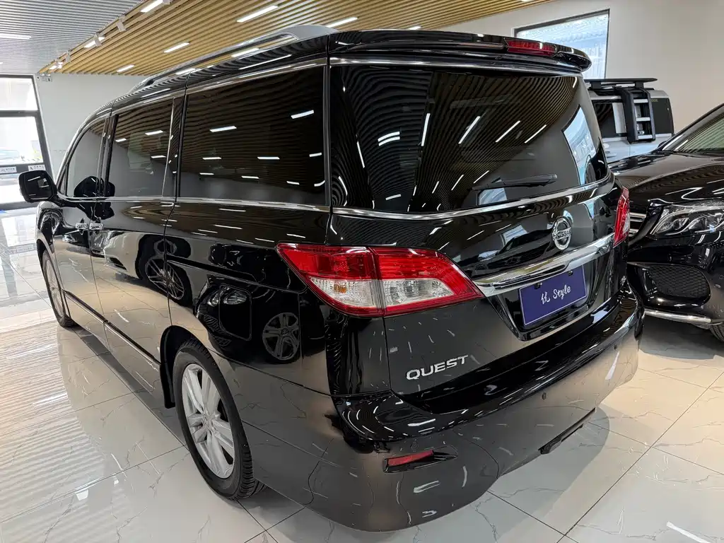Nissan Quest — миниатюра 4