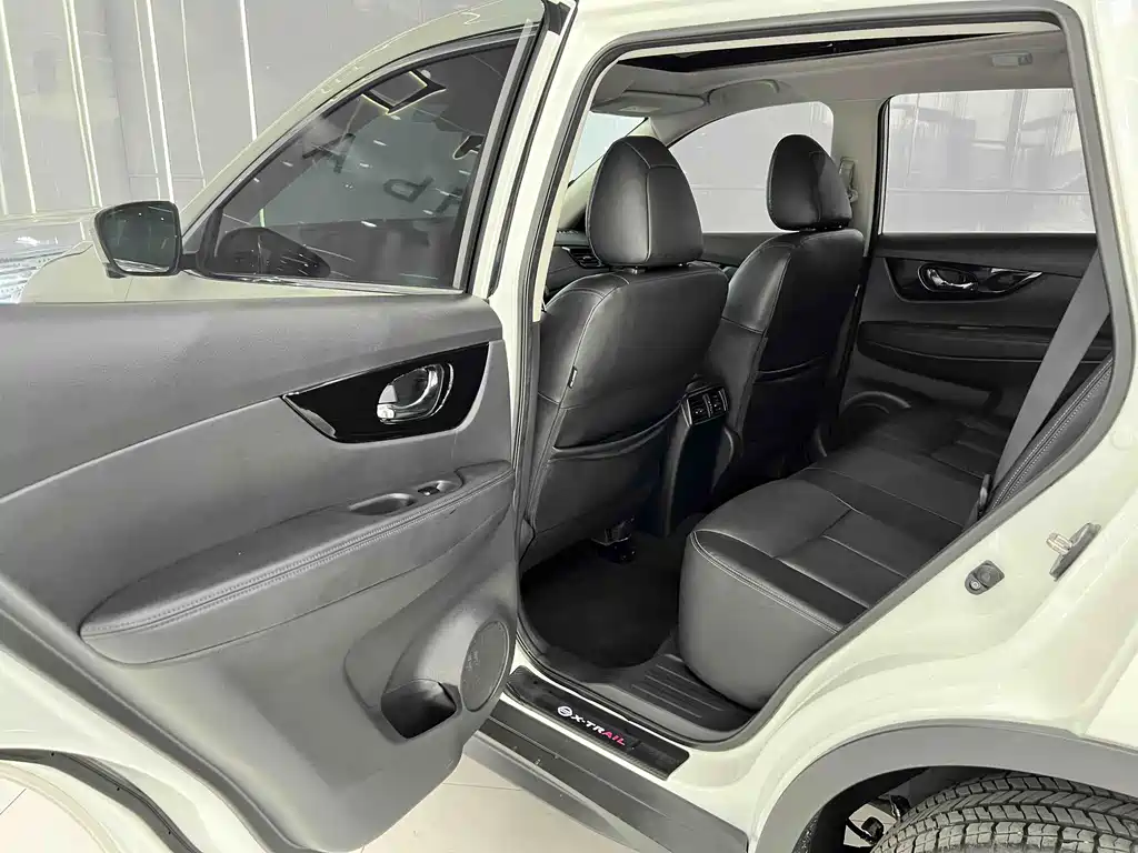 Nissan X-Trail — миниатюра 14