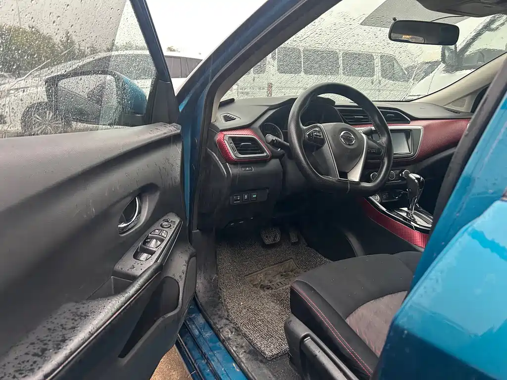Nissan Bluebird — миниатюра 7