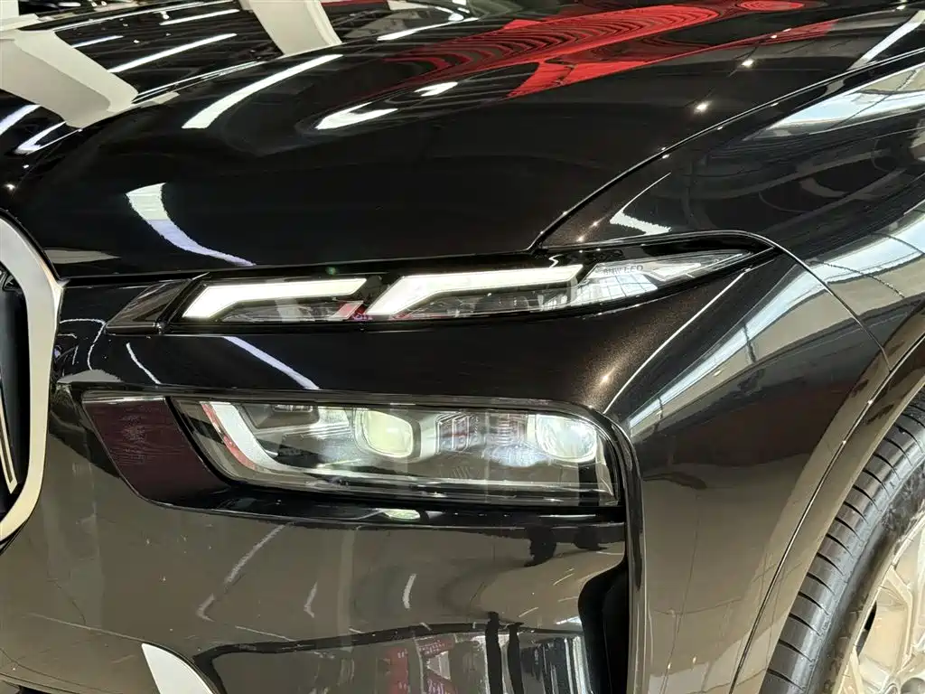 BMW X7 2023 xDrive40i Lead Luxury