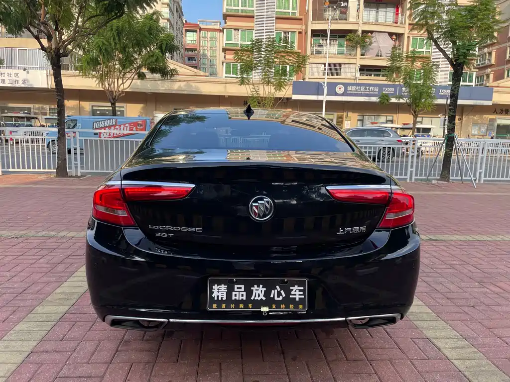 Buick LaCrosse — миниатюра 5