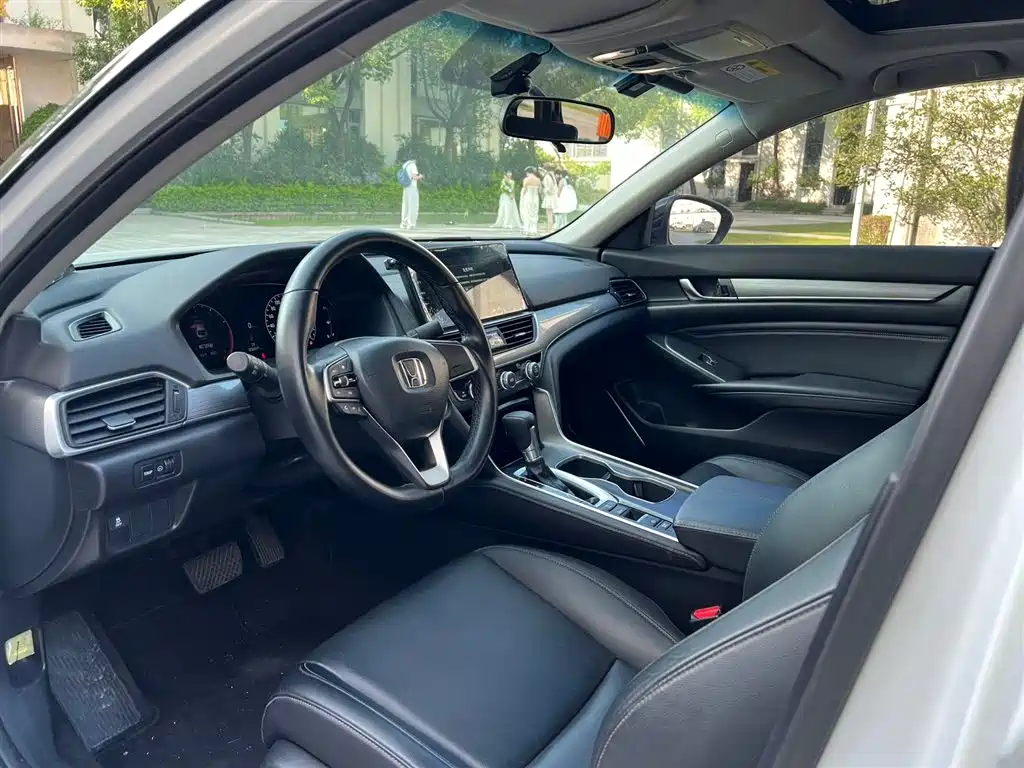 Honda Accord 2022 260TURBO Luxury