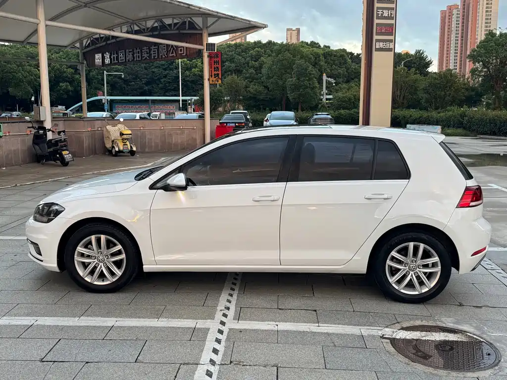 Volkswagen Golf — миниатюра 3