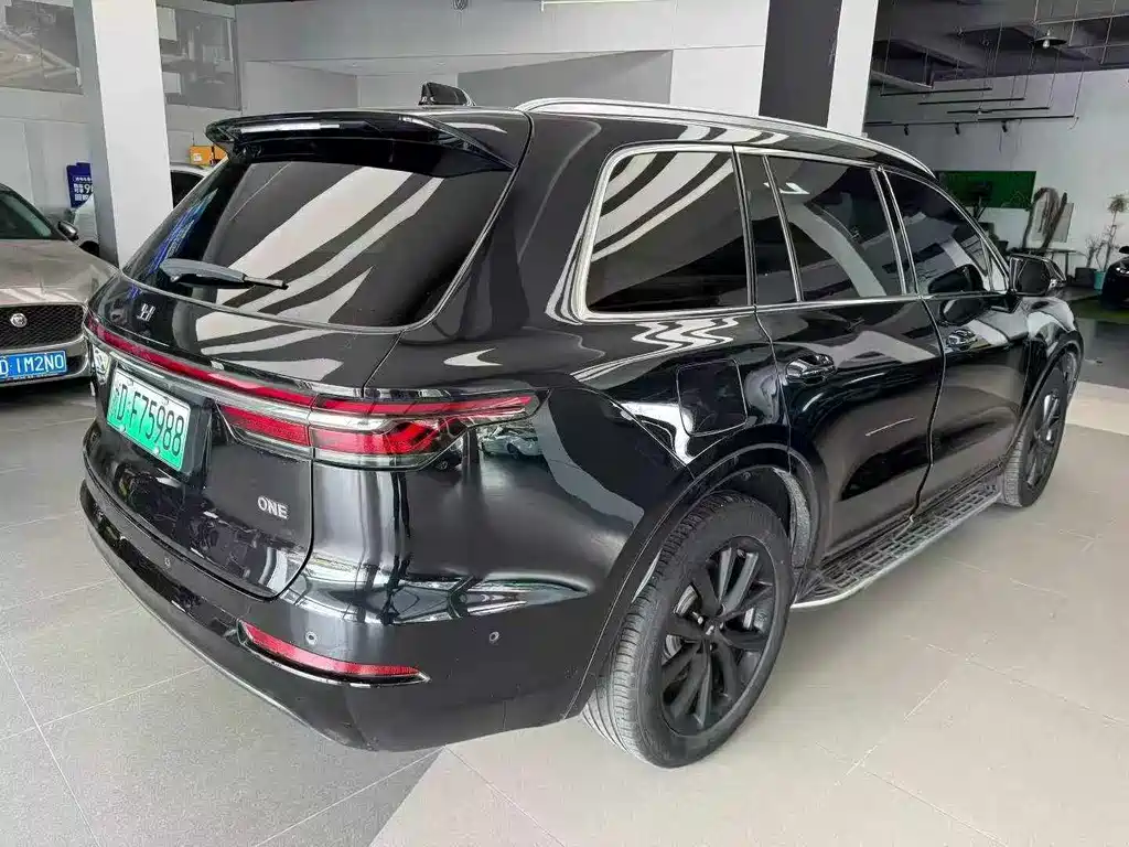 Li Auto ONE 2021 6 мест