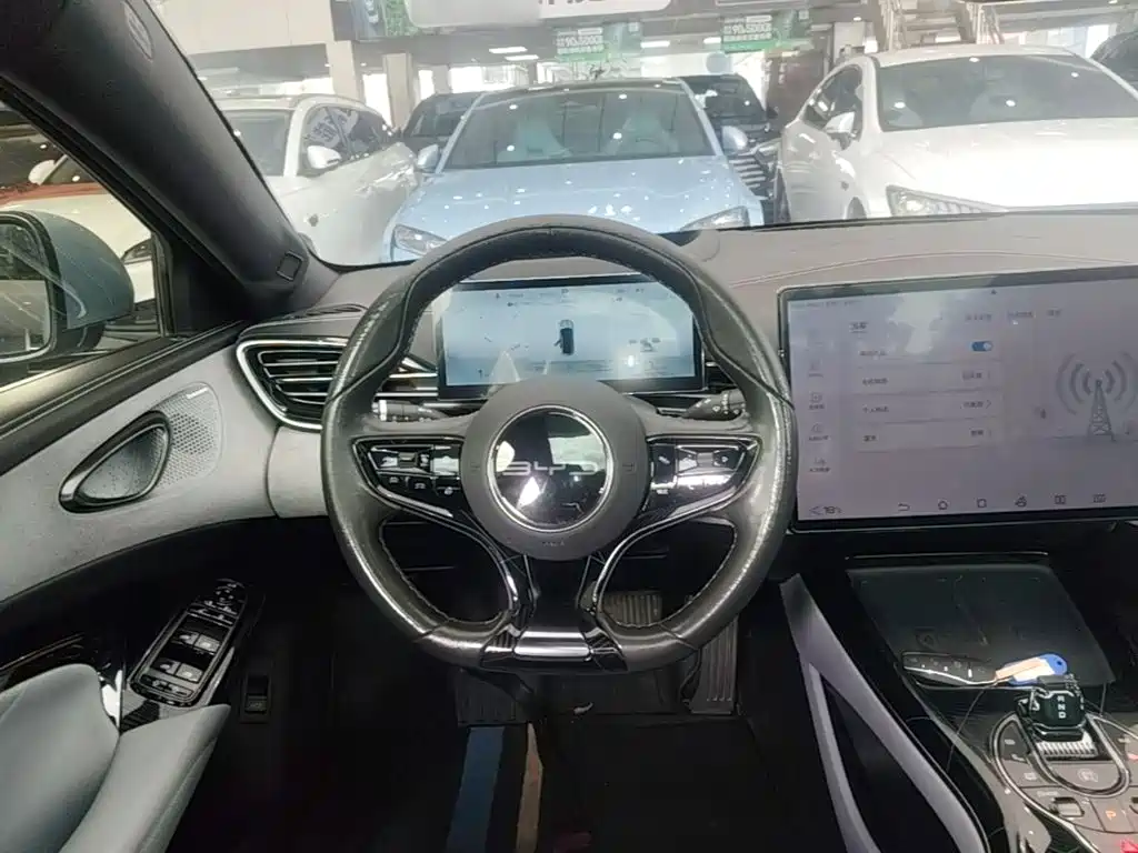 BYD Seal — миниатюра 11