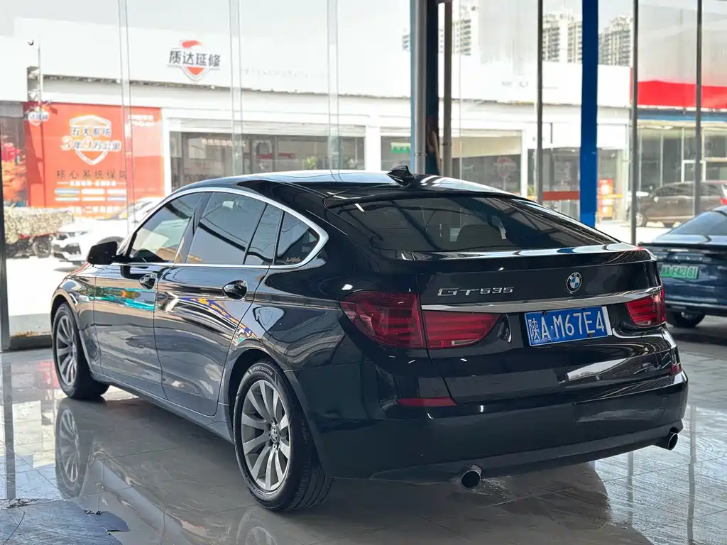 BMW 5 Series GT — миниатюра 12