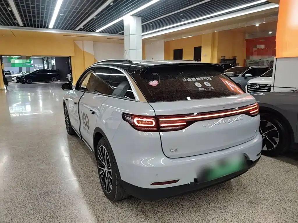 Leapmotor Leapmotor C11 — миниатюра 5