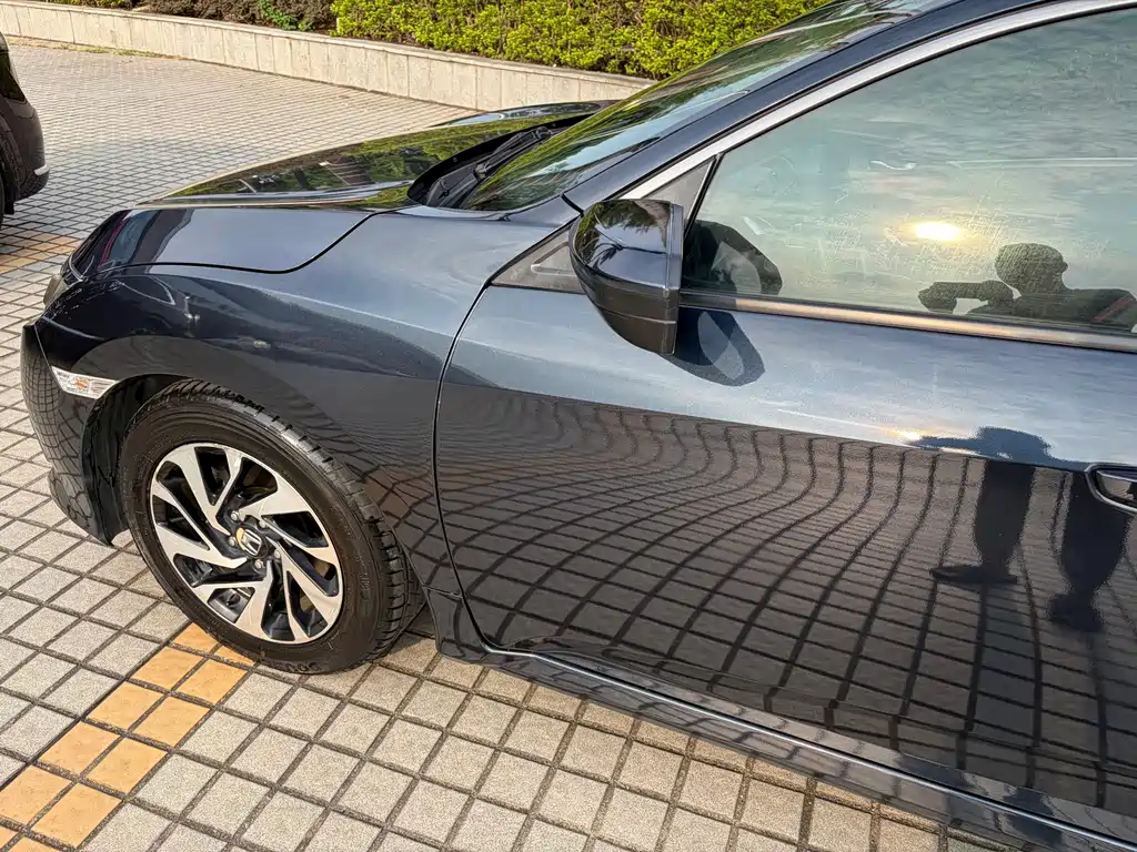 Honda Civic — миниатюра 6