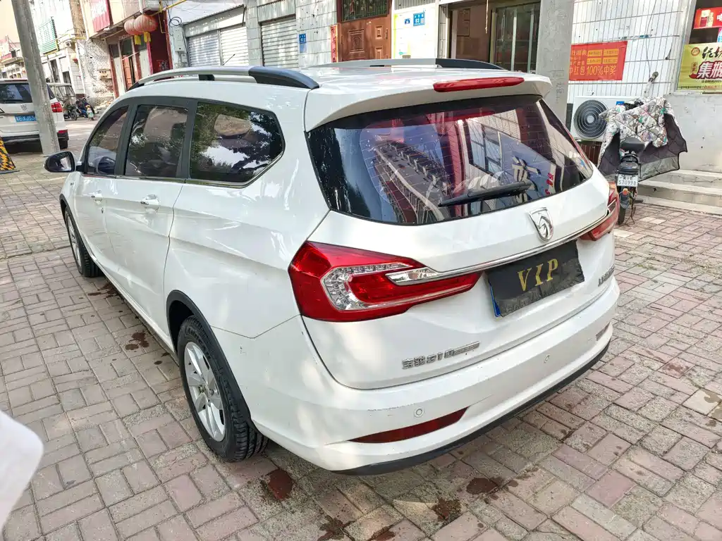 Baojun 310W — миниатюра 9