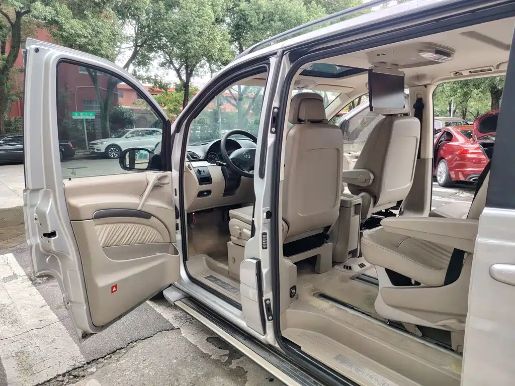 Mercedes-Benz Viano — миниатюра 7
