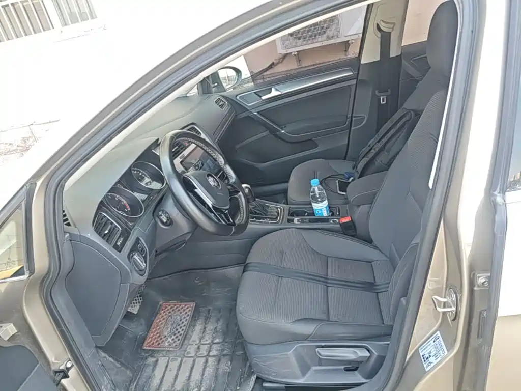 Volkswagen Golf — миниатюра 15