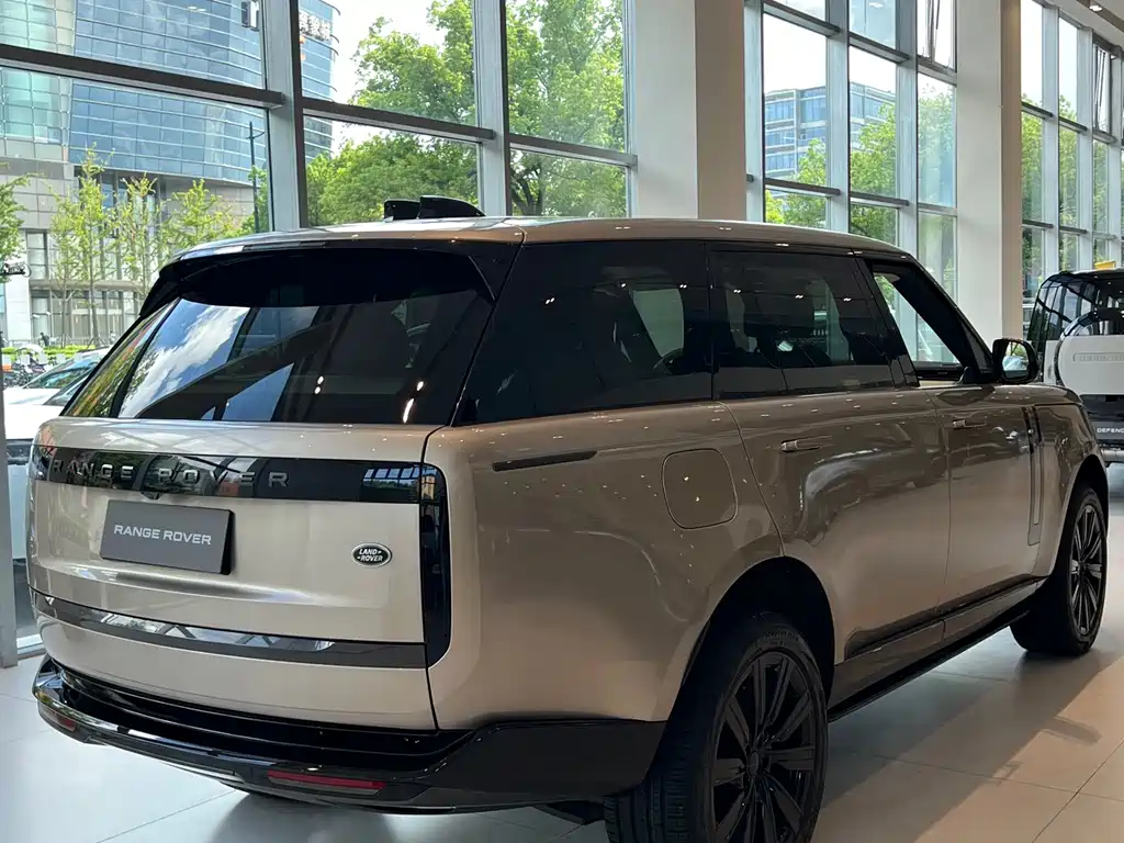 Land Rover Range Rover — миниатюра 10