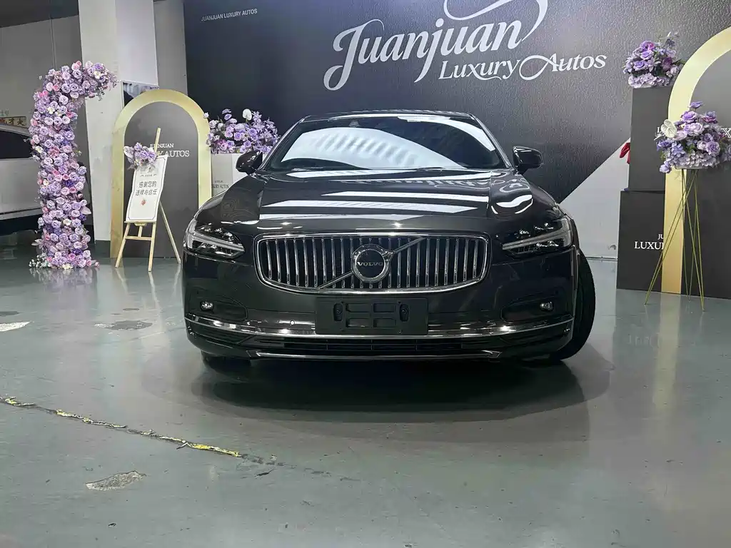 Volvo S90 — миниатюра 2