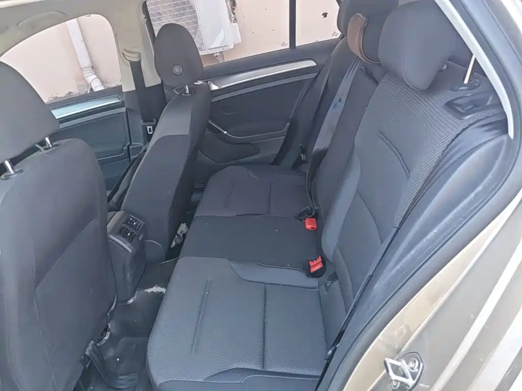 Volkswagen Golf — миниатюра 17