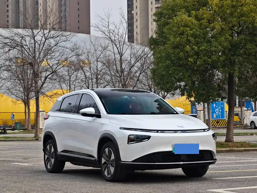 XPeng G3 — миниатюра 3