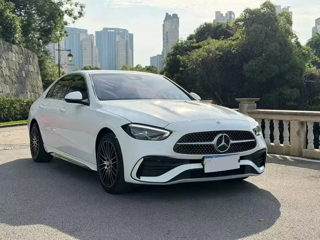 Mercedes-Benz C-Class — миниатюра 3