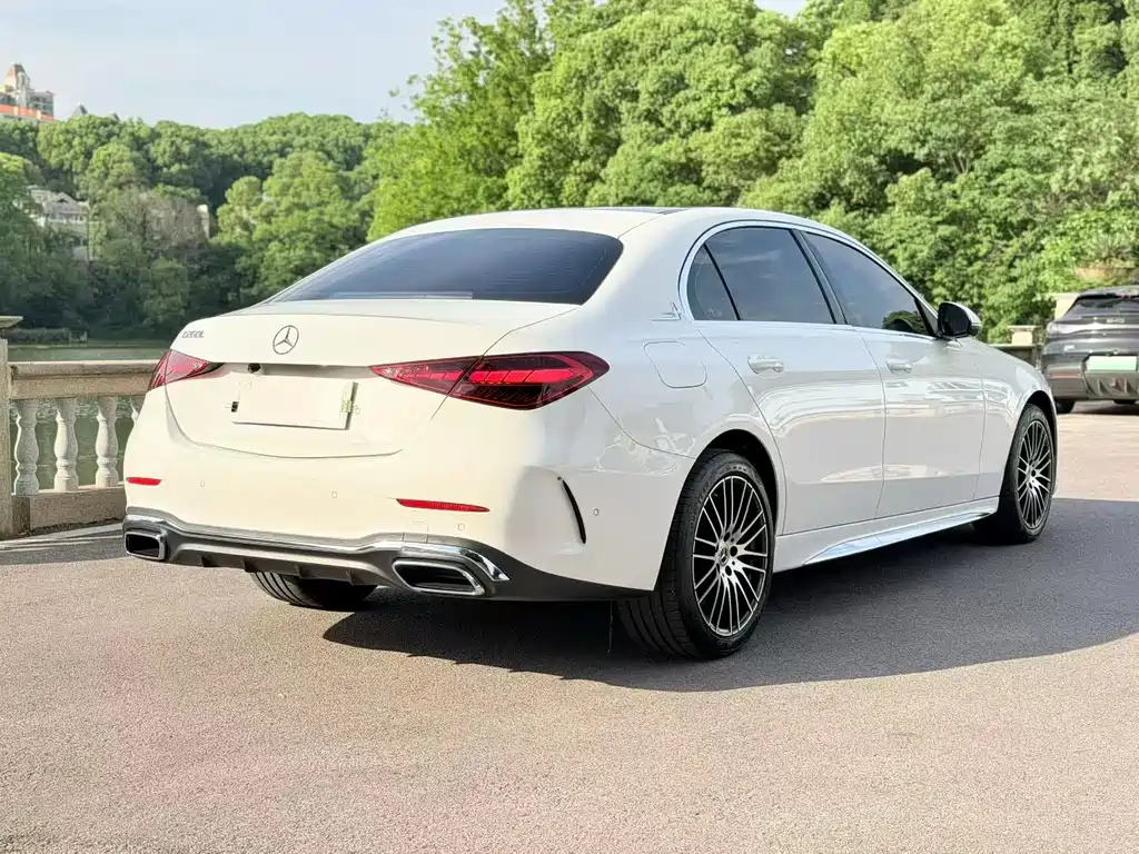 Mercedes-Benz C-Class — миниатюра 9