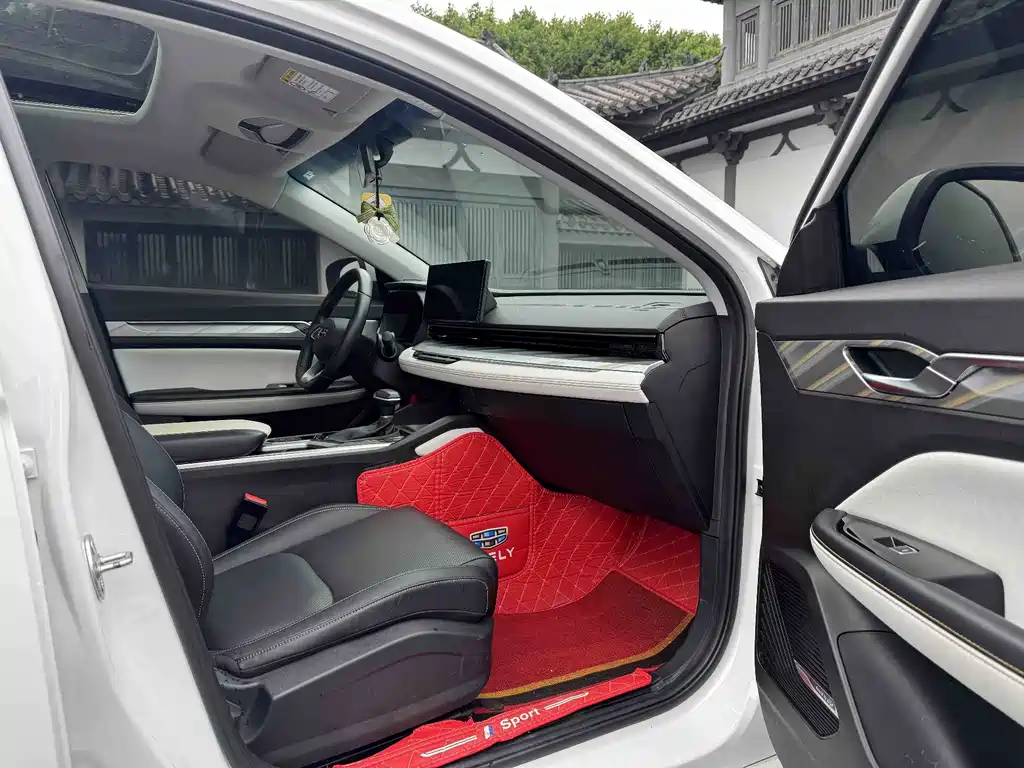 Geely Emgrand L — миниатюра 9