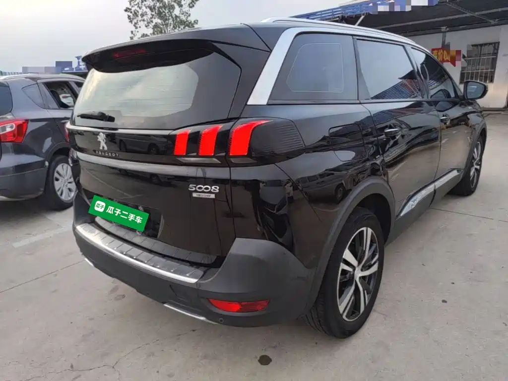 Peugeot 5008 — миниатюра 7