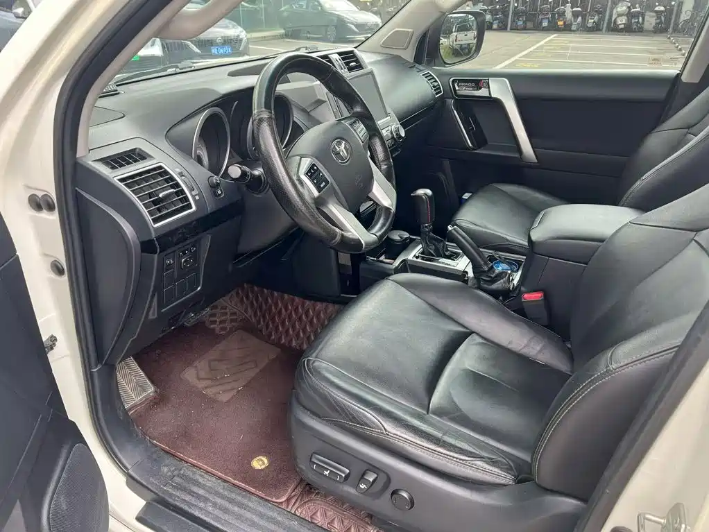 Toyota Prado — миниатюра 4