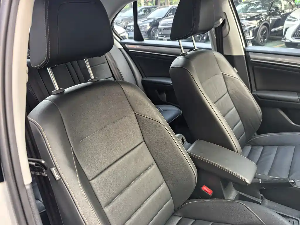 Volkswagen Bora — миниатюра 15