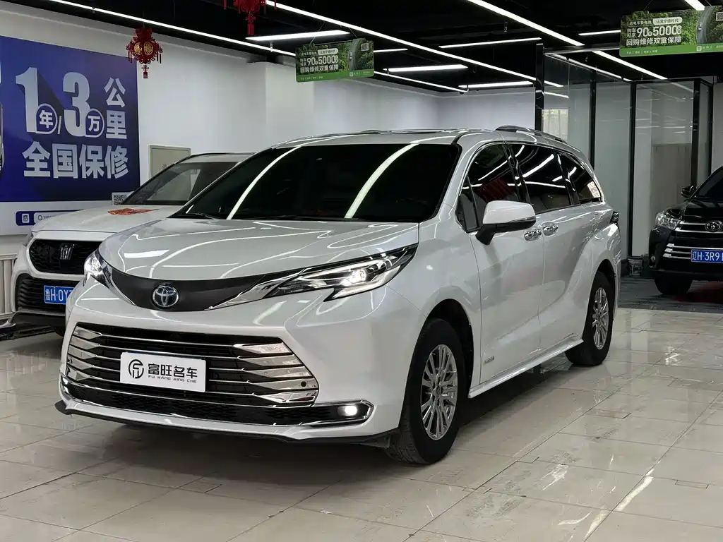 Toyota Sienna 2023
