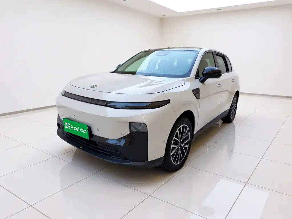 2026 Leapmotor B10 - zdjęcie 1 z 25